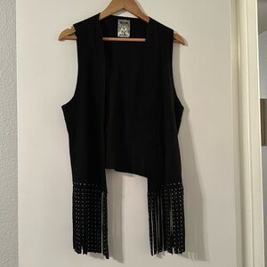 Vocal suede black fringed vest